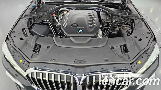 BMW 7 Series (G11) 740d xDrive M Sport 2021 — фото 6