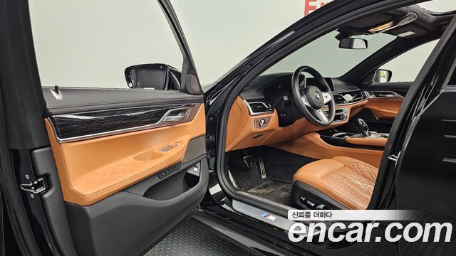BMW 7 Series (G11) 740d xDrive M Sport 2021 — фото 10
