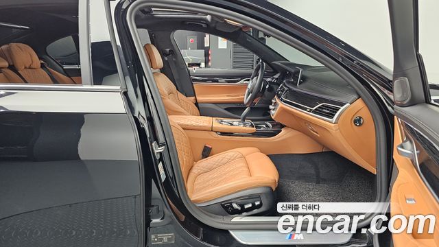 BMW 7 Series (G11) 740d xDrive M Sport 2021 — фото 26