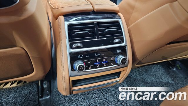 BMW 7 Series (G11) 740d xDrive M Sport 2021 — фото 32