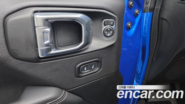 Jeep Wrangler (JL) 2.0 Overland Power Top 4Door 2021 — фото 27