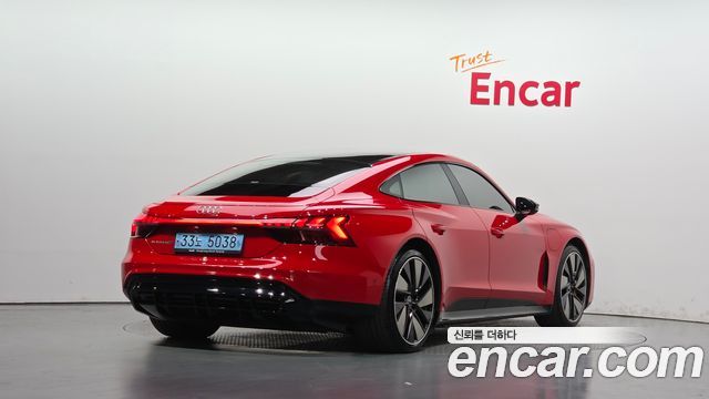 Audi e-tron GT GT quattro Premium 2022 — фото 2