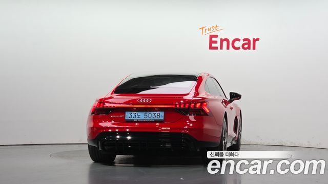 Audi e-tron GT GT quattro Premium 2022 — фото 4