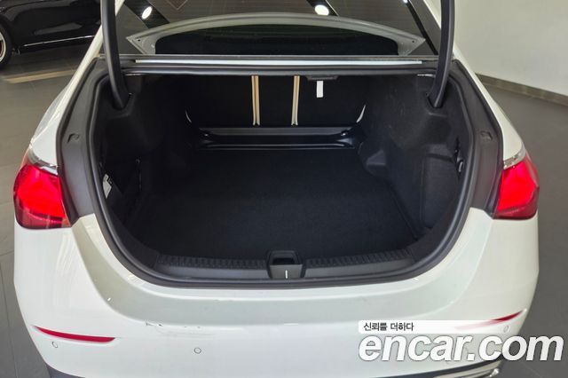 Mercedes-Benz E-Class (W214) E200 Avantgarde 2025 — фото 15