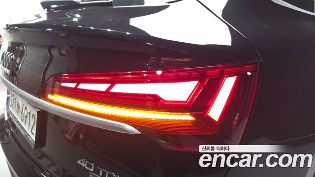 Audi Q5 (FY) 40 TDI Quattro Sportback 2022 — фото 23