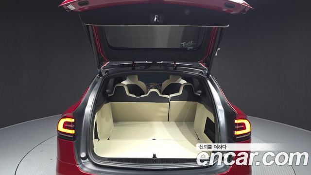 Tesla Model X AWD 2024 — фото 24