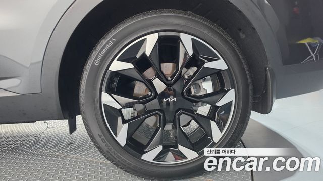 Kia Sorento (IV) Gasoline 2.5T 2WD Prestige 2024 — фото 21