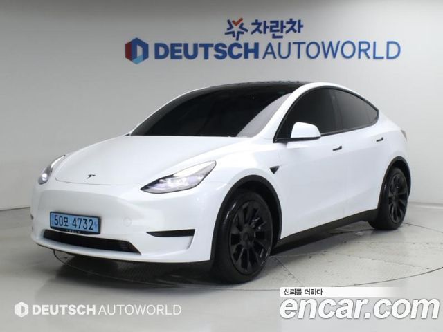 Tesla Model Y RWD 2023 — фото 1