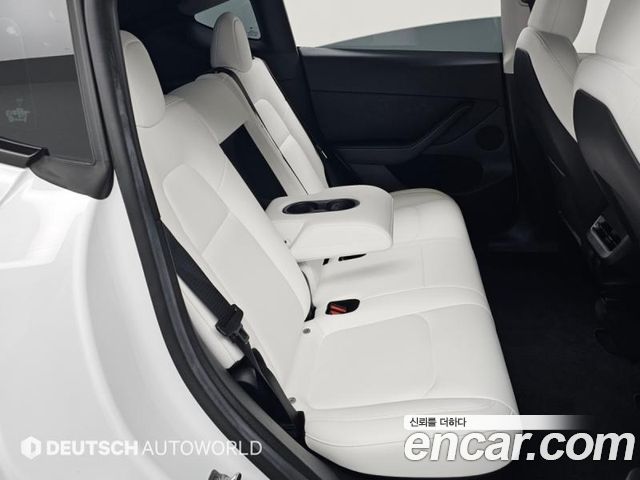 Tesla Model Y RWD 2023 — фото 16