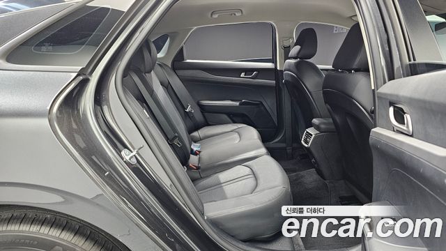 Kia K5 (III) 2.0 LPI(Renter car) Strandard 2022 — фото 30