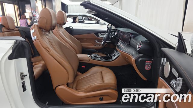 Mercedes-Benz E-Class (W213) E220d Cabriolet 2018 — фото 11