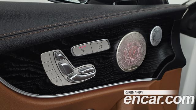 Mercedes-Benz E-Class (W213) E220d Cabriolet 2018 — фото 19
