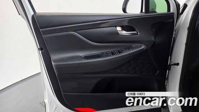 Hyundai Santa Fe Diesel 2.2 2WD Prestige 2021 — фото 24