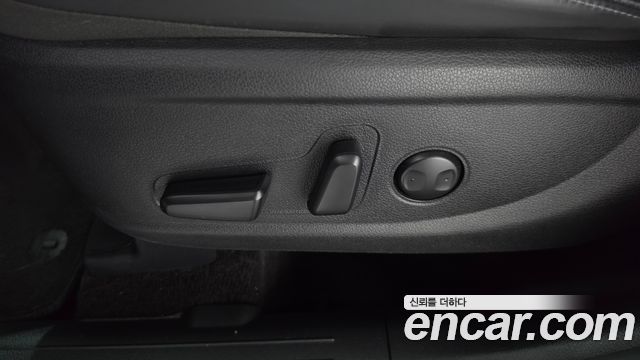 Hyundai Santa Fe Diesel 2.2 2WD Prestige 2021 — фото 34