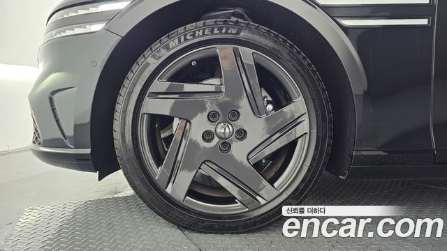 Genesis G90 (RS4) Gasoline 3.5 Turbo AWD Black 2026 — фото 5