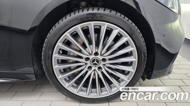 Mercedes-Benz C-Class (W206) C300 AMG Line 2022 — фото 21