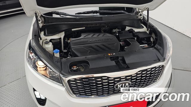 Kia Sorento Diesel 2.0 2WD Prestige 2019 — фото 6