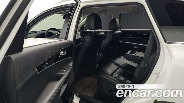 Kia Sorento Diesel 2.0 2WD Prestige 2019 — фото 12