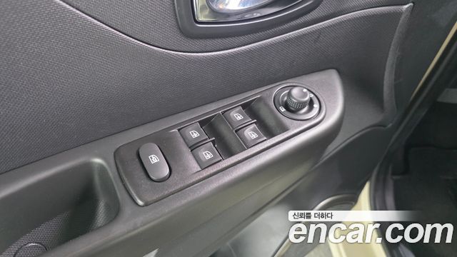Renault Korea QM3 LE 2016 — фото 17