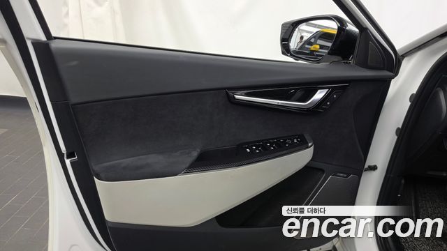 Kia EV6 Long Range GT Line 2022 — фото 24