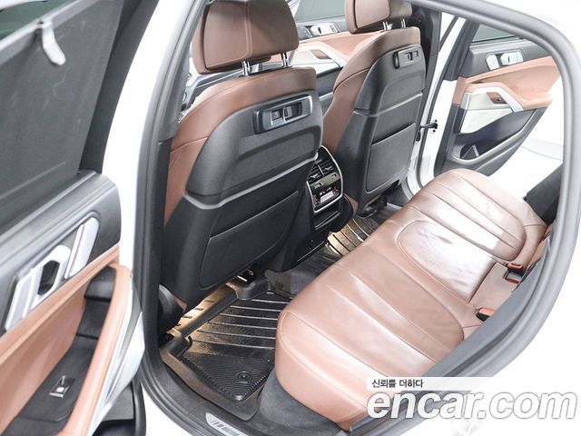 BMW X6 (G06) xDrive40i M Sport 2021 — фото 19