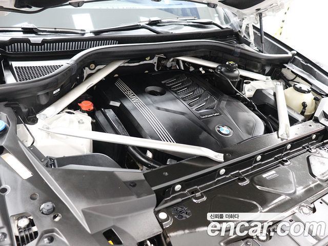 BMW X6 (G06) xDrive40i M Sport 2021 — фото 23