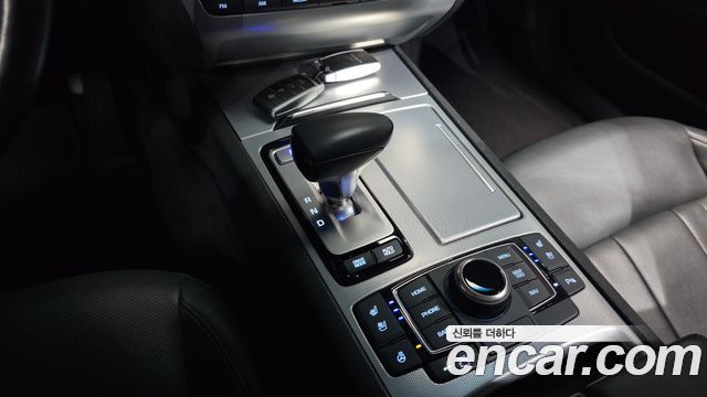 Genesis G80 3.3 GDI AWD Premium Luxury 2018 — фото 9
