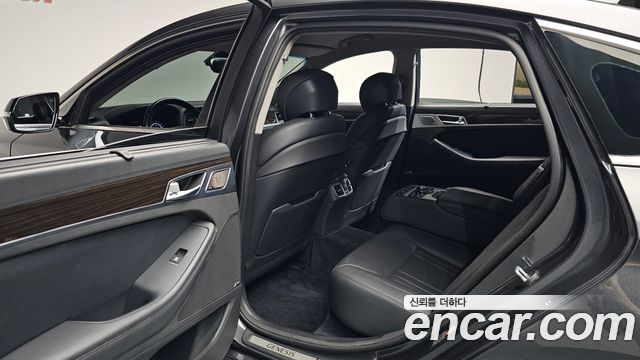 Genesis G80 3.3 GDI AWD Premium Luxury 2018 — фото 16