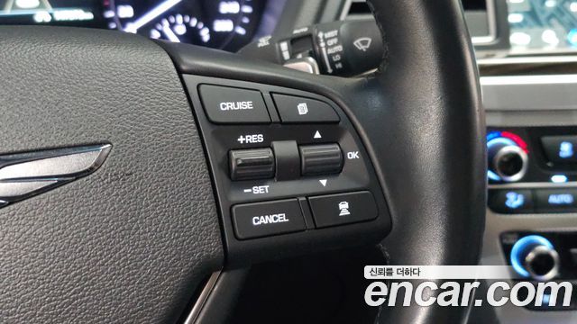 Genesis G80 3.3 GDI AWD Premium Luxury 2018 — фото 19