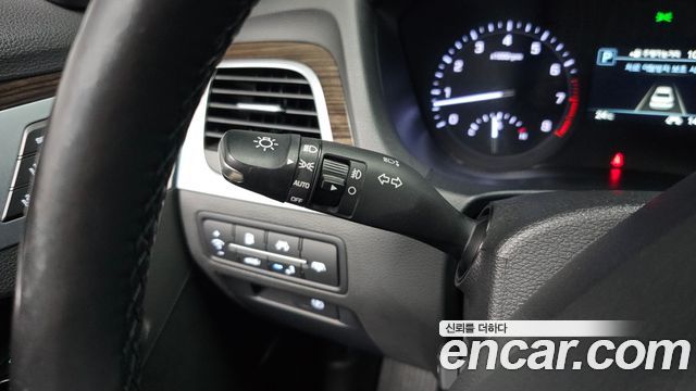 Genesis G80 3.3 GDI AWD Premium Luxury 2018 — фото 21