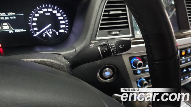 Genesis G80 3.3 GDI AWD Premium Luxury 2018 — фото 22