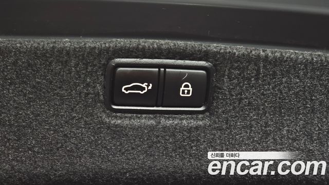 Genesis G80 3.3 GDI AWD Premium Luxury 2018 — фото 42