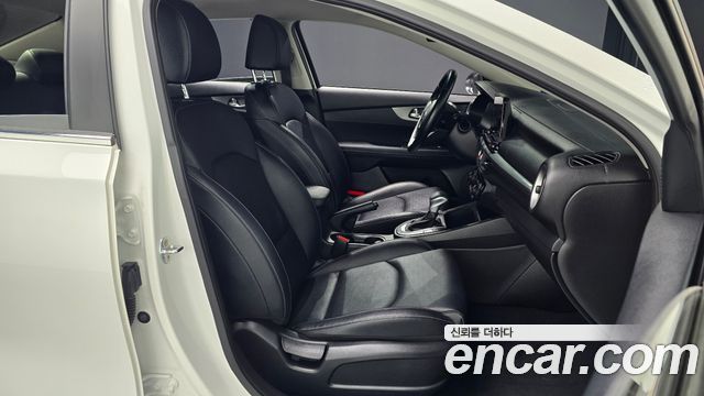 Kia K3 Luxury 2020 — фото 10