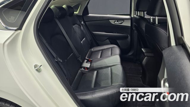 Kia K3 Luxury 2020 — фото 26