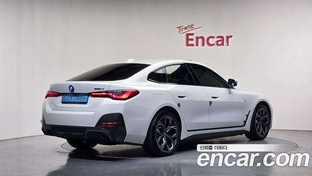 BMW i4 eDrive40 M Sports 2022 — фото 2