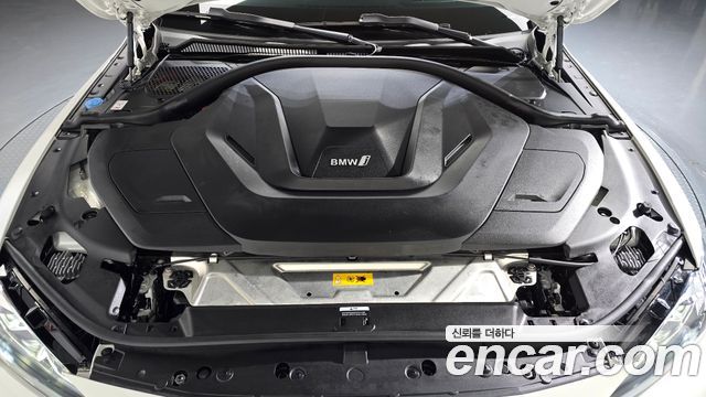 BMW i4 eDrive40 M Sports 2022 — фото 6