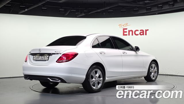 Mercedes-Benz C-Class (W205) C220 d 4MATIC 2016 — фото 2