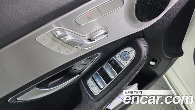 Mercedes-Benz C-Class (W205) C220 d 4MATIC 2016 — фото 19