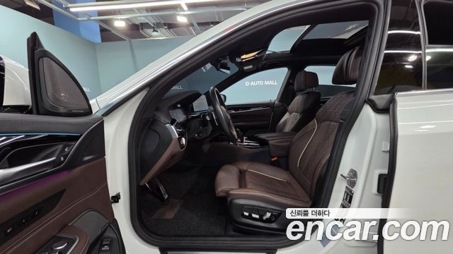 BMW 6 Series GT (G32) 640i xDrive M Sport 2023 — фото 16