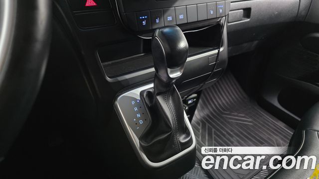 Hyundai Staria Cargo 3-Seater Modern 2022 — фото 9