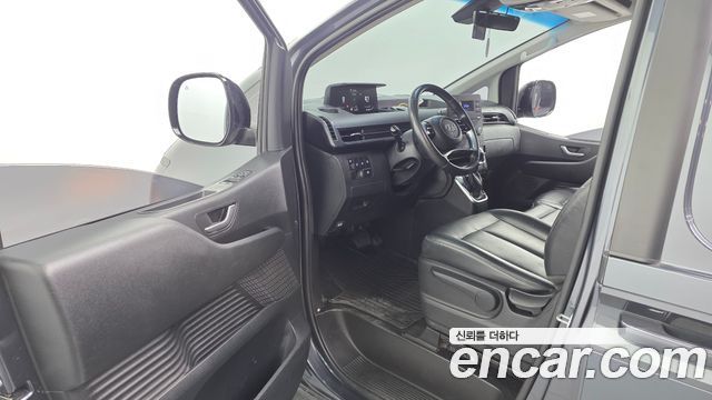 Hyundai Staria Cargo 3-Seater Modern 2022 — фото 10