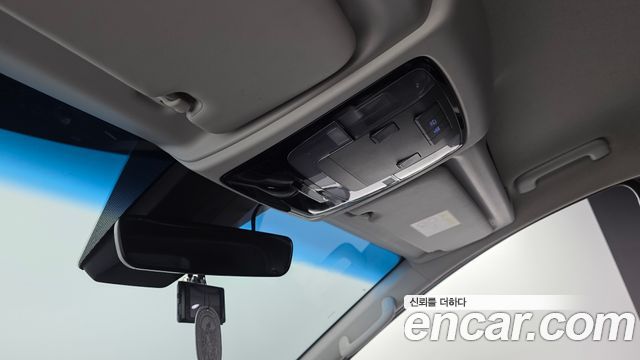 Hyundai Staria Cargo 3-Seater Modern 2022 — фото 18