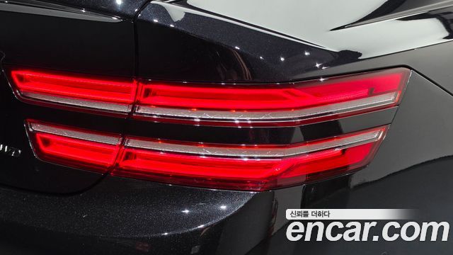 Genesis G80 (RG3) Gasoline 2.5 Turbo AWD 2024 — фото 23