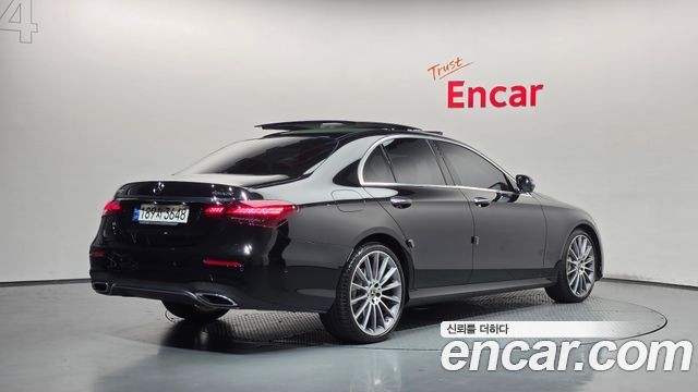 Mercedes-Benz E-Class (W213) E350 4MATIC AMG Line 2022 — фото 2