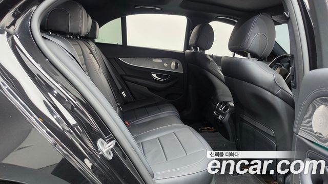 Mercedes-Benz E-Class (W213) E350 4MATIC AMG Line 2022 — фото 11