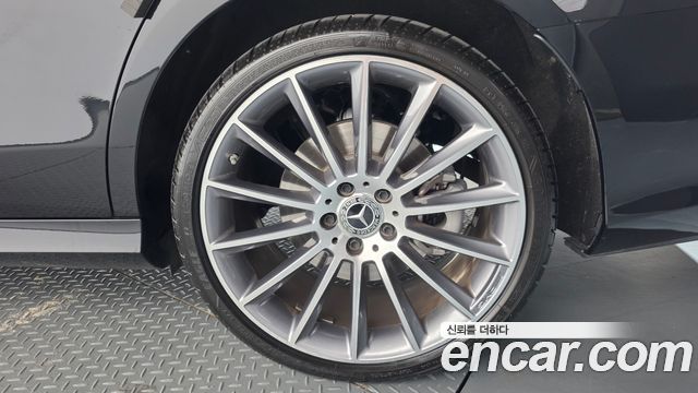 Mercedes-Benz E-Class (W213) E350 4MATIC AMG Line 2022 — фото 21