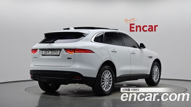 Jaguar F-PACE 20d Prestige 2018 — фото 2