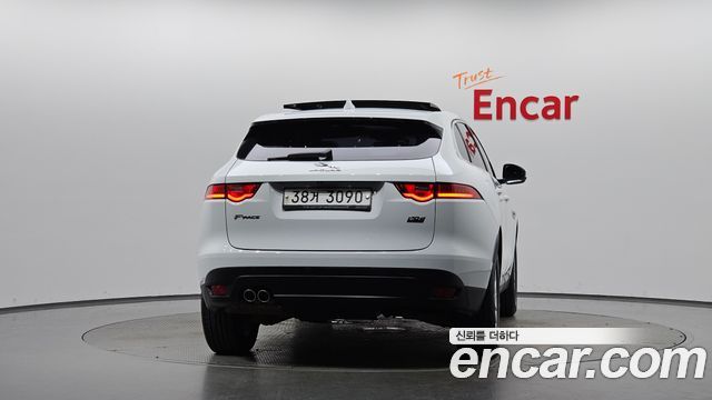 Jaguar F-PACE 20d Prestige 2018 — фото 4