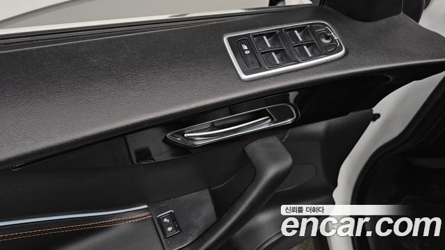 Jaguar F-PACE 20d Prestige 2018 — фото 18