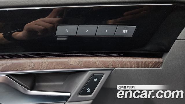 Volkswagen Touareg (III) 3.0 TDI Prestige 2023 — фото 30